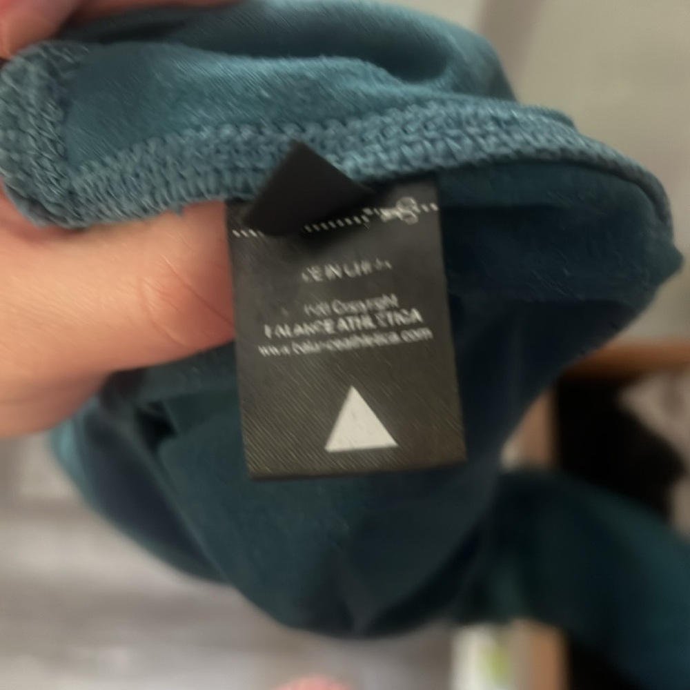 Vitality pants size small - Picture 3 of 3